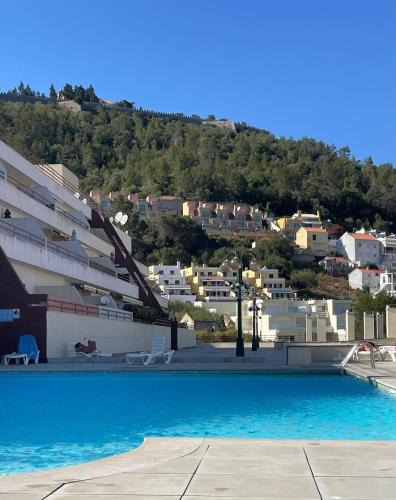 Sesimbra Apartment | Sesimbra Vista Azul - Enjoy the Pool and Sea View!