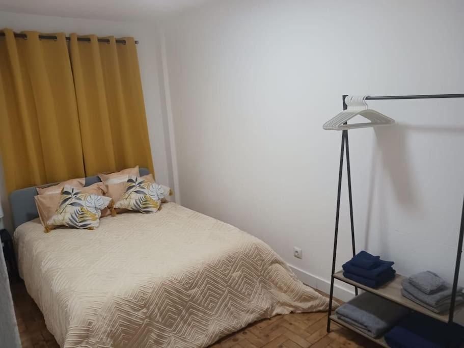 Sao Domingos de Benfica Apartment | Simpático apartamento no centro