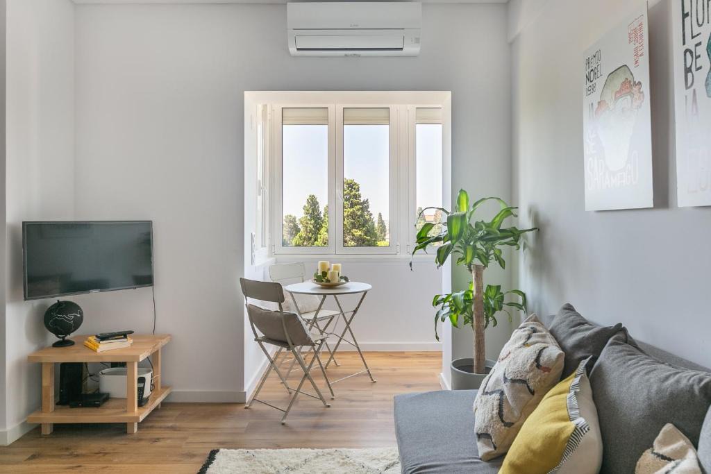 Santo Condestavel Apartment | Spacious Apt Campo D'Ourique by Lisbeyond
