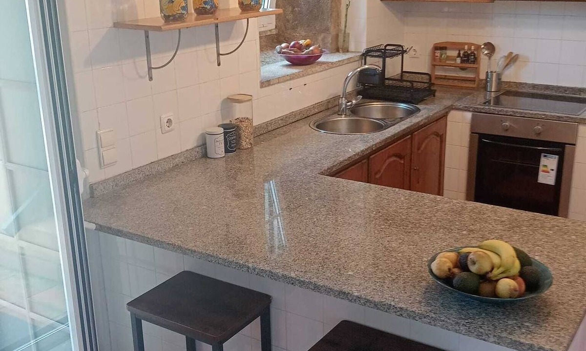 Seixas Cottage | Spacious Family Home with a Garden Near the Beach, River, and Spain