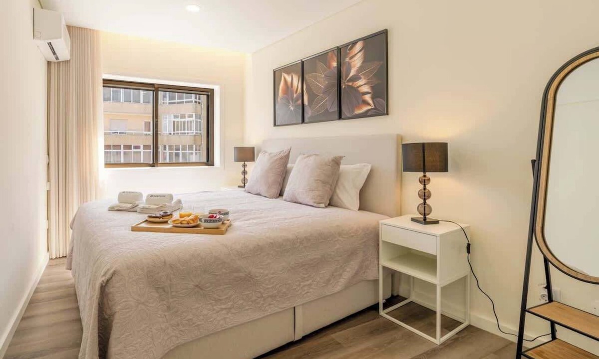 Ermesinde Apartment | Spacious & Stylish Flat with Garage by HostWise