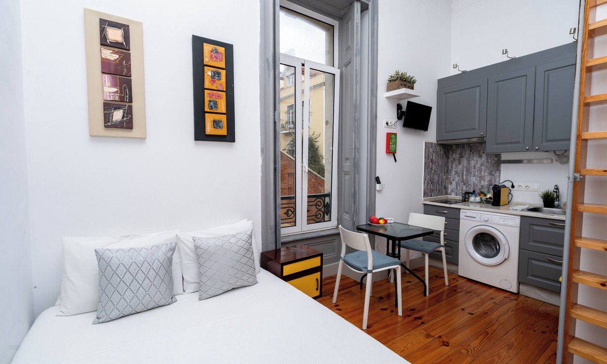 Mouraria Apartment | Studio apartment located central Lisbon