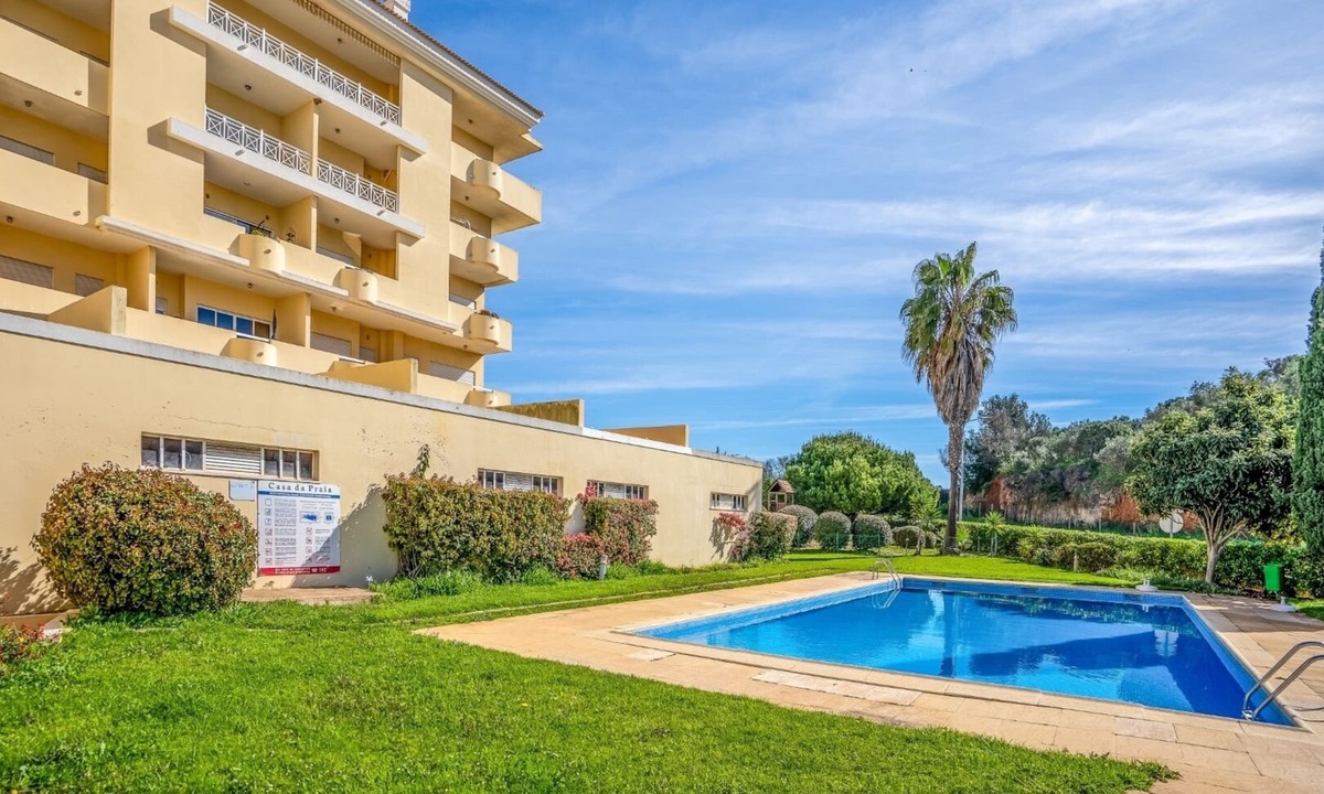 Torralta Apartment | Studio Apartment, pool and 5 min from the beach