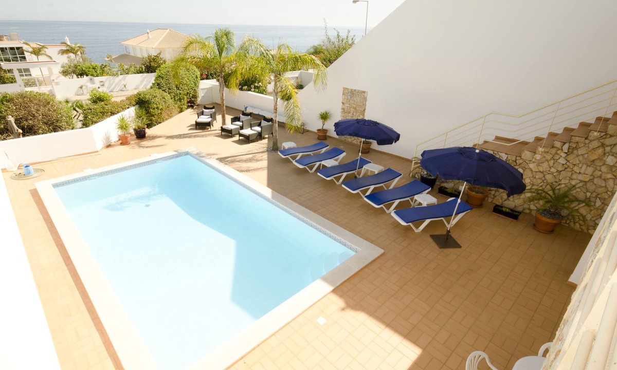 Praia da Luz House | Stunning house overlooking the ocean - Ideal for Family Groups