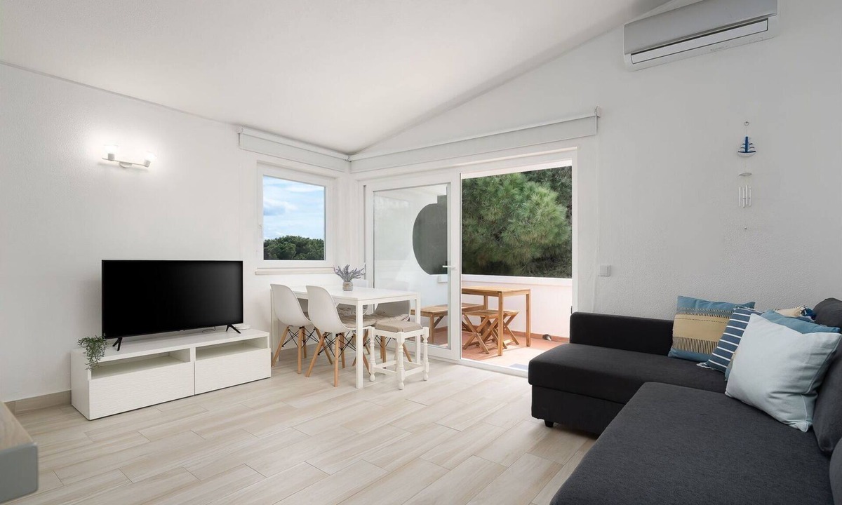 Areias de Sao Joao Apartment | Sunny Albufeira - 5min to the beach by LovelyStay