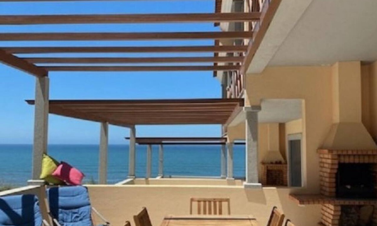 Pedra do Ouro Apartment | SUNSET HOUSE WITH SEAVIEW & TERRACE by VACATIONY by Interhome