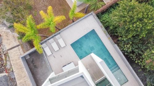 Estrela da Calheta Villa | Sunshine Villa with Optionally Heated Pool 150m above Ocean & Sandy Beach
