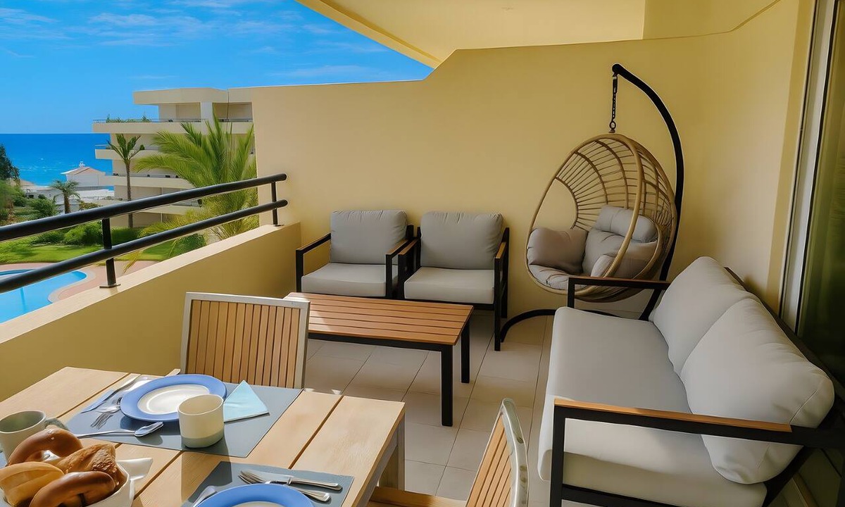 Castelo Apartment | T2 Galé Mar Retreat - Beach Apartment with Sea View, Wi-Fi, and Air Conditioning
