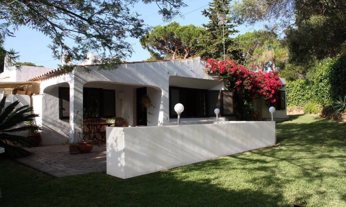 Branqueira House | Vacation villa near the beach