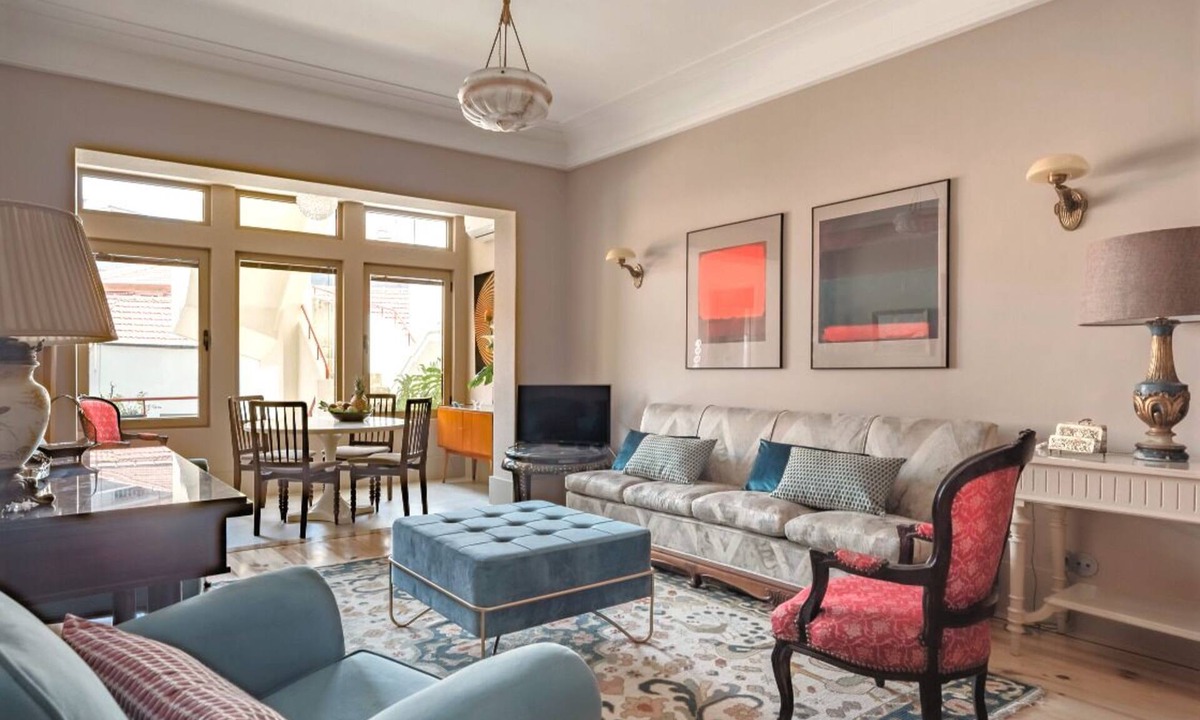 Bonfim Apartment | VICTORIA - ELEGANT AND SPACIOUS ART DECO APARTMENT