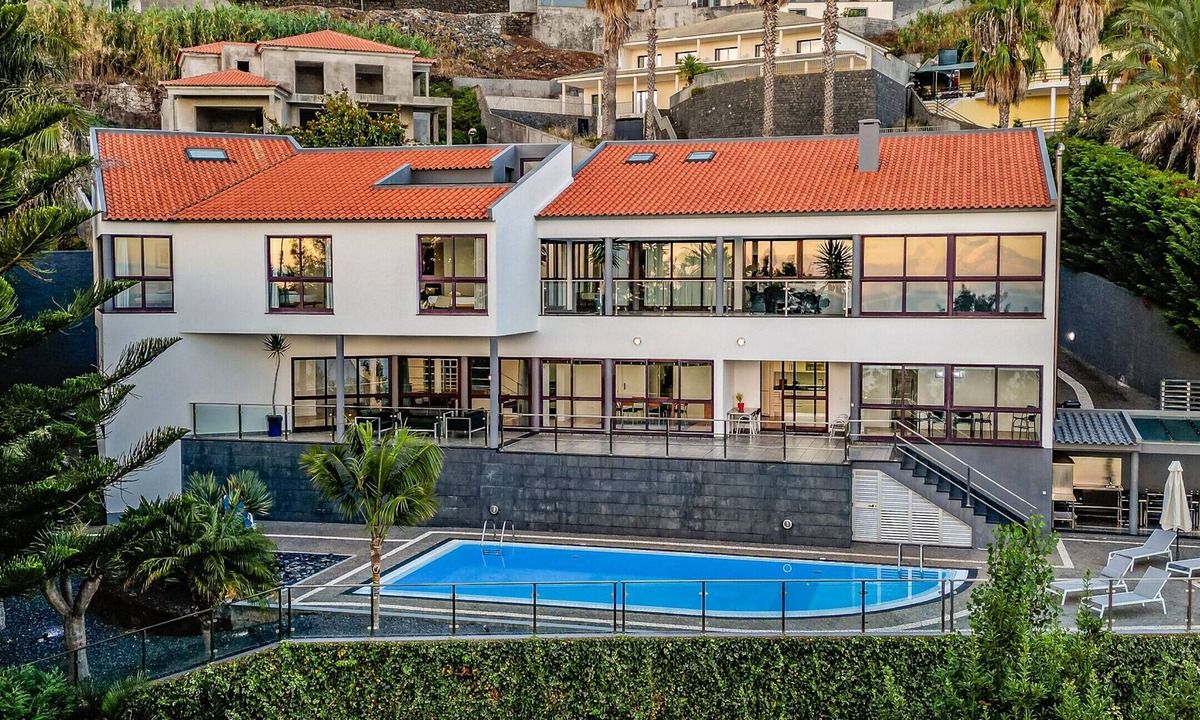 Sao Goncalo Villa | Vila Crerital - By Wehost