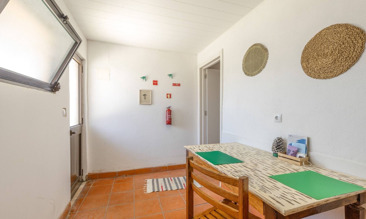 Barreiro Apartment | Vila Natura – Secret Retreat S4 with Shared Terrace & Garden, Wi-Fi