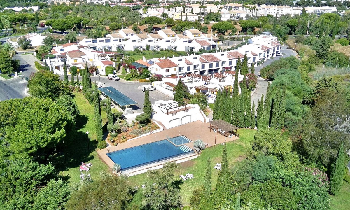 Aldeia do Golfe Villa | VILAMOURA CLUB VILLA 2 WITH POOL by HOMING