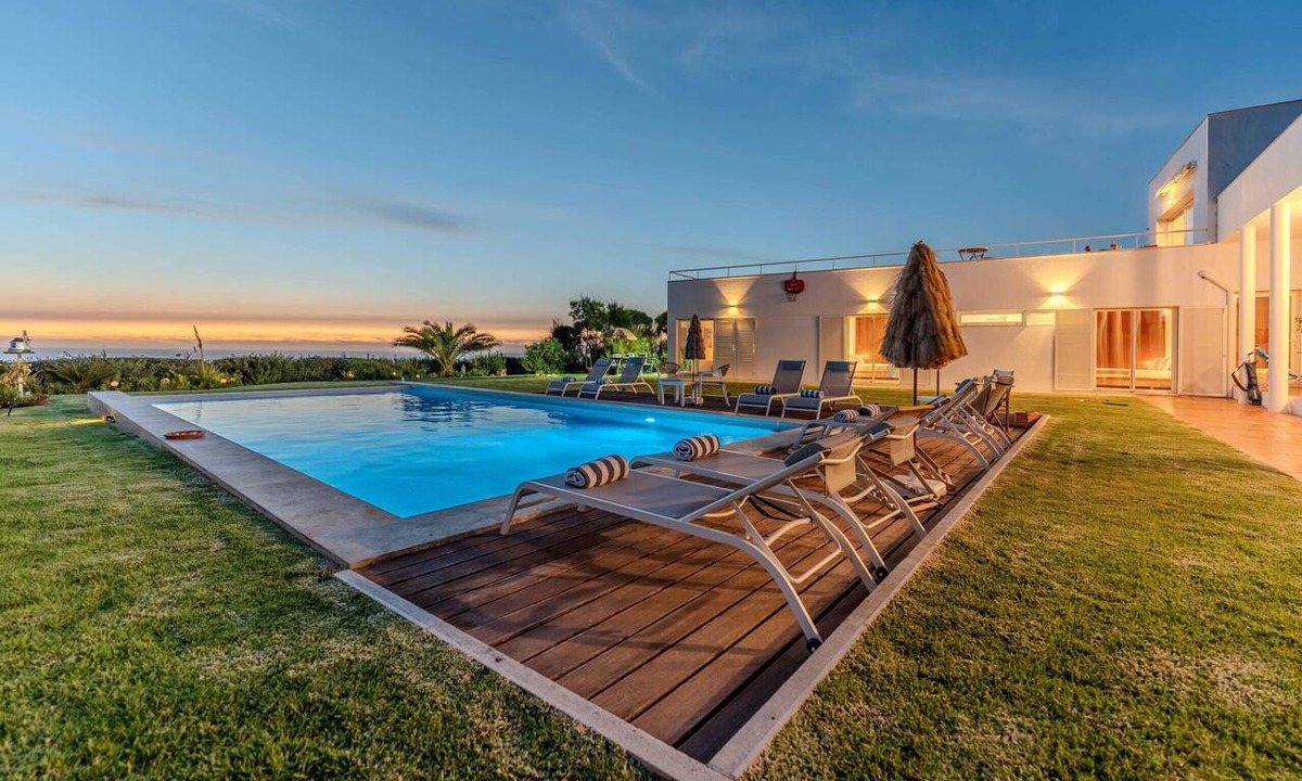Ericeira Villa | Villa Atlantic Blue - Ocean view, surf nearby, very big pool & table tennis