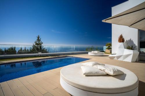Garajau Villa | Villa Carlota by Holiday Rental Madeira