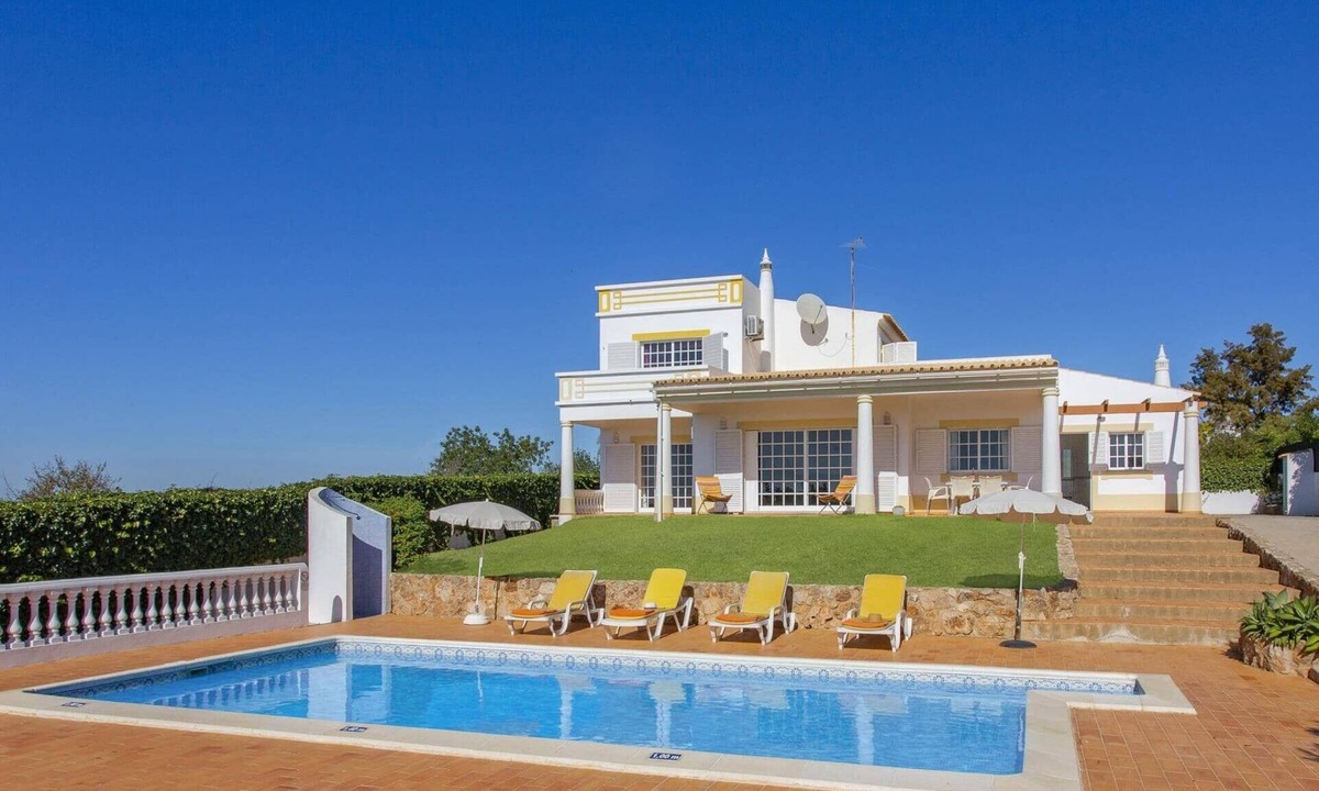 Cerca Velha Villa | Villa Colina do Sol by Villa Plus