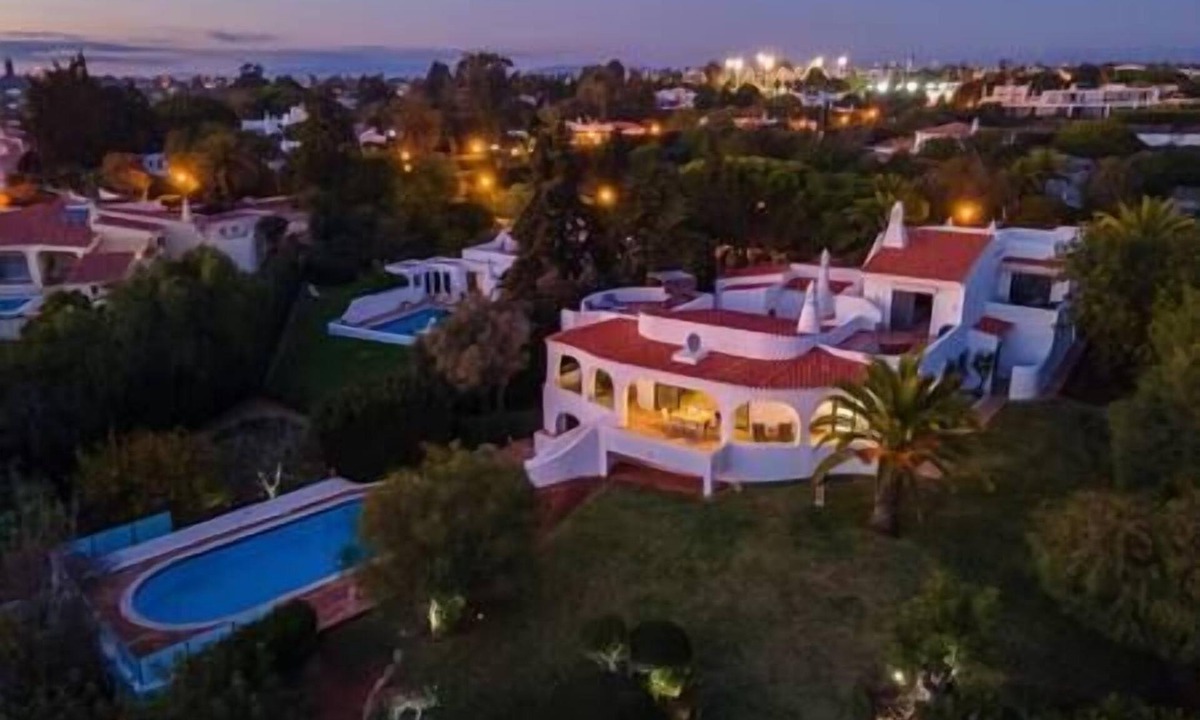 Mato Serrao Villa | Villa Eloah - magnificent renovated Portuguese villa