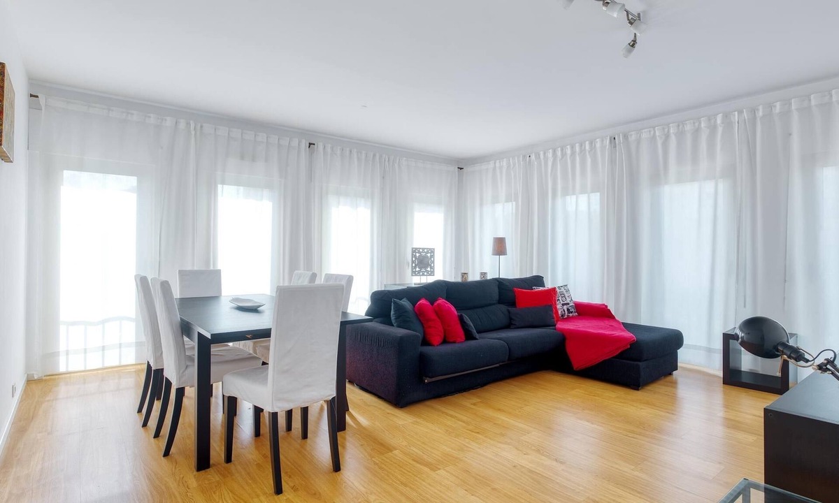 Casal da Ladeira Apartment | Vita Portucale | Modern 2BR City Flat with Garage