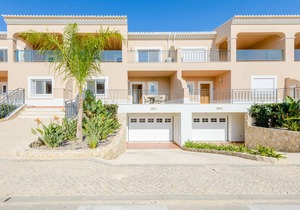 150 m² Villa ∙ 4 bedrooms ∙ 8 guests
