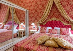 Friendly Venice Suites in Venice
