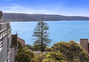 Point Grey Apartment 13 in Lorne