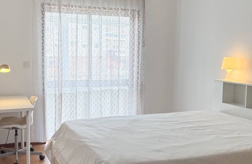 Viana do Castelo Apartment | 1 km from the city center, Family apartment with balcony and parking
