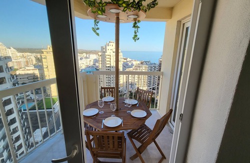 Armacao de Pera Apartment | 14th floor apartment with sea view, 200m from the beach