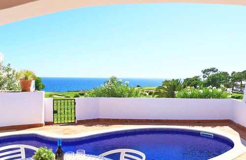 Vale do Lobo Villa | 2 bed-, 2 bathroom, A/C + WIFI´ed private pool villa, Vale do Lobo, 150m to sea!