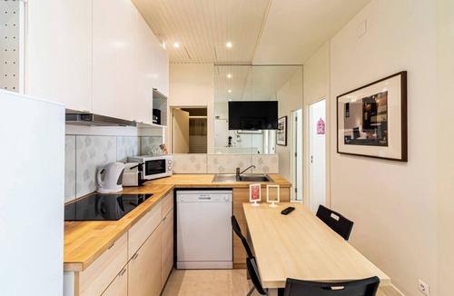 Sacramento Apartment | 3 Rooms and Premium Location in Chiado