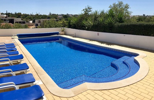 Mato Serrao Villa | 4 Bed Private Villa. Heated 10m pool. Tennis court. 800m to beach.