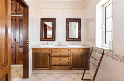 Silves Villa | 4-bedroom villa with a big pool in countryside