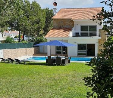 Castelo Villa | 4 suites, piscine, Casa Rio-Dora by SesimbraSunSea