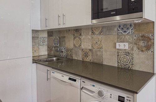 Montechoro Apartment | #409 Central Albufeira Getaway with Shared Pool