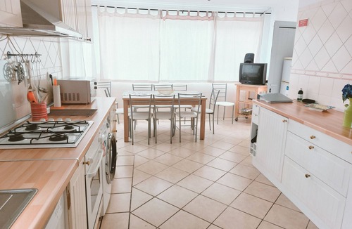 Charneca de Caparica e Sobreda Villa | 5-bedroom villa, private pool, near the beach and Lisbon (WI-Fi)