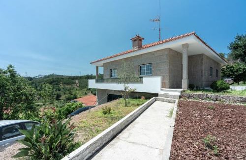 Baiao Apartment | A Casa do Pereira by LovelyStay