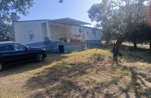Castelo Branco Cottage | A farmhouse located five minutes from the Zebreira municipal swimming pools