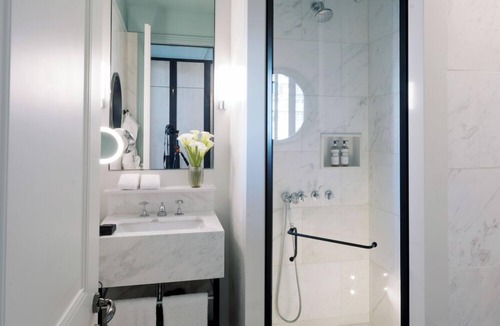Centro / Baixa Hotel | A Well-deserved Break! Onsite Swimming Pool, Close to Junqueiro War House Museum