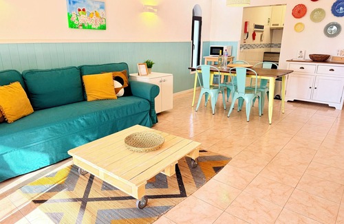 Vale de Covo Condo | Adorable Condo - Patio - Garden View - AC/Heating - WiFi-9 min Walk to Beach