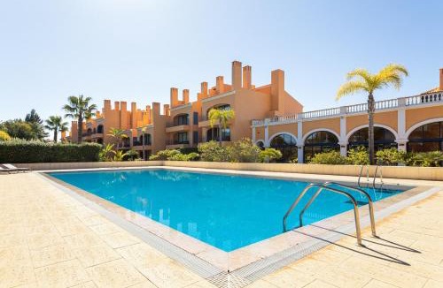 Quarteira Apartment | AL - Apartamento Vila Sol F5 E