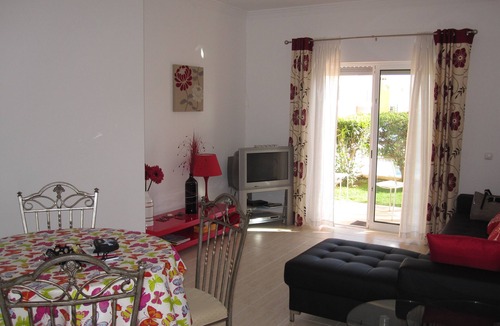 Vale de Parra Apartment | Albufeira: pleasant comfortable apartment with airco