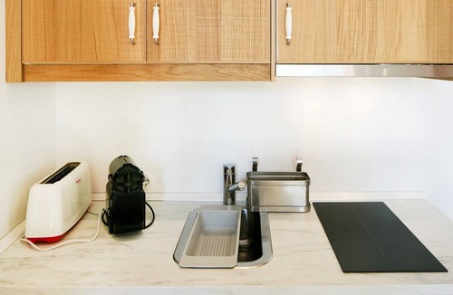 Se Apartment | Alfama Deluxe Duplex by LovelyStay