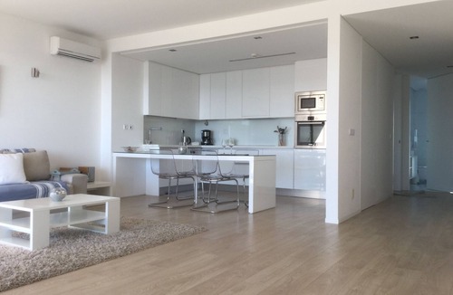 Fuseta Apartment | Algarve - Romantic and Exquisite 1 Bedroom Apartment by the sea, in a Natural Park