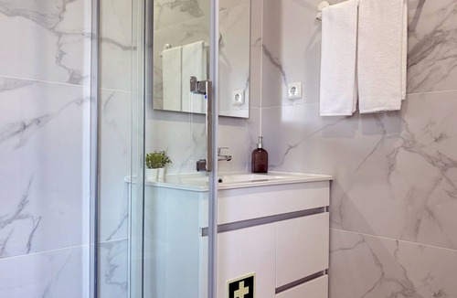 Nossa Senhora do Populo Apartment | Amethyst House