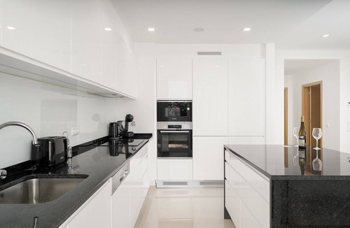 Lagos Apartment | Ancora Aptartment da Paz - Eco friendly, high design 3 bedroom apartment