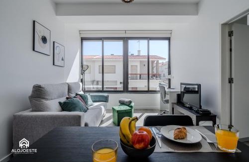 Praia de Santa Cruz Apartment | Andorinha - Cozy apartment center of Santa Cruz