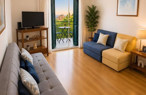 Sao Martinho Apartment | Apartment 'Ajuda Mar Holidays with Parking' with Balcony and Wi-Fi