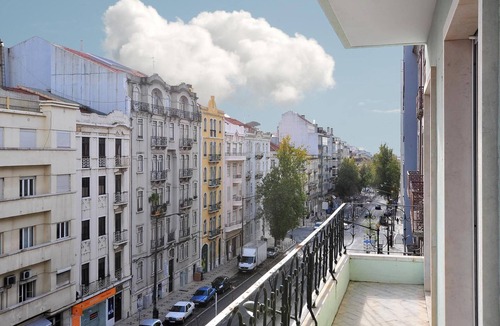Sao Jorge de Arroios Apartment | Apartment 'Almirante 77 - Lisbonbreaks' with Balcony and Wi-Fi