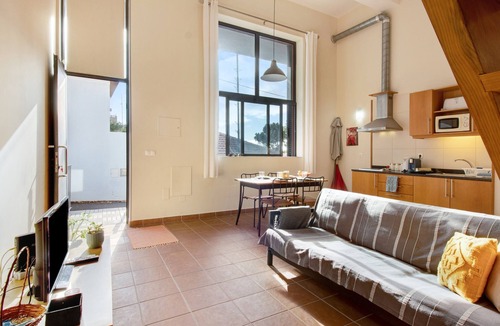 Estrela da Calheta Apartment | Apartment "Calheta Lofts I" with Mountain View, Private Balcony & Wi-Fi