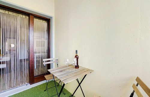 Carvalhal Apartment | Apartment "Casa de Praia Tróia" close to the Beach with Balcony