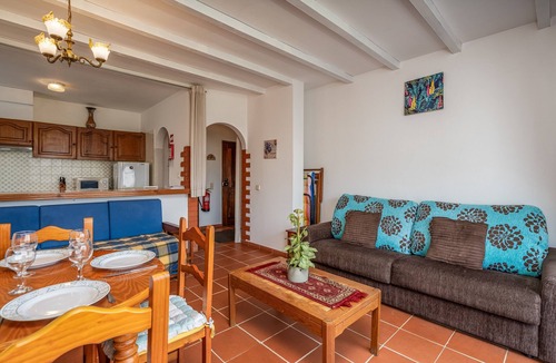 Alvor Apartment | Apartment 'Casa Doce' with Shared Pool, Wi-Fi and Air Conditioning